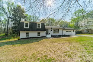 2023 Briarwood Cir, Fort Mill, SC 29715 - Photo 2