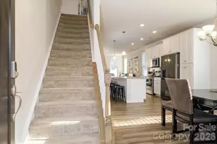 8156 Merryvale Ln, Charlotte, NC 28214 - Photo 6