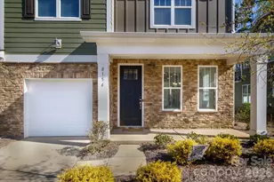 8156 Merryvale Ln, Charlotte, NC 28214 - Photo 2