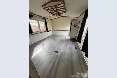 218 Hawkins Drive W, Marion, NC 28752 - Photo 2