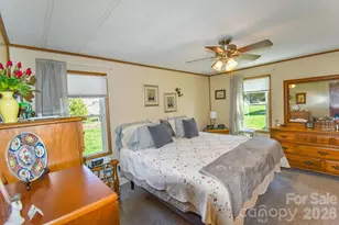 222 Cranbrook Cir, Hendersonville, NC 28792 - Photo 14