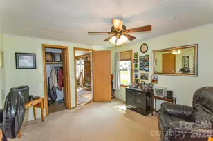 222 Cranbrook Cir, Hendersonville, NC 28792 - Photo 30