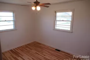 1330 Davis Rd, Lincolnton, NC 28092 - Photo 16