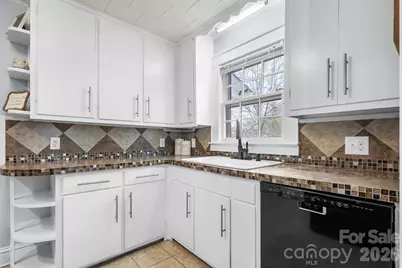 208 S 1st Avenue, Maiden, NC 28650 - Photo 10