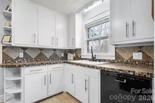 208 S 1st Ave, Maiden, NC 28650 - Photo 10