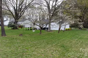 208 S 1st Ave, Maiden, NC 28650 - Photo 36