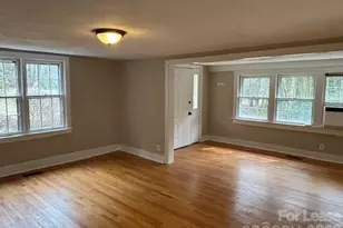 85 Pennwood Ln, Hendersonville, NC 28739 - Photo 8