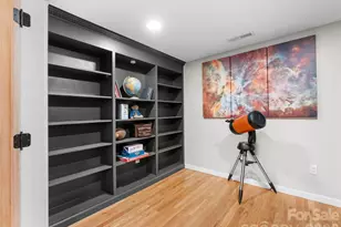 625 Lenox Pl, Hendersonville, NC 28739 - Photo 26