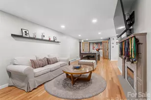 625 Lenox Pl, Hendersonville, NC 28739 - Photo 20