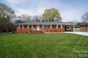 345 S Magnolia St, Mooresville, NC 28115 - Photo 1