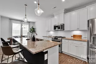 6409 Alanbrook Rd, Charlotte, NC 28215 - Photo 8