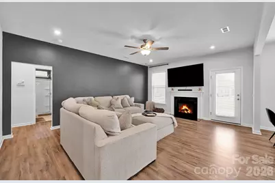 6409 Alanbrook Road, Charlotte, NC 28215 - Photo 12