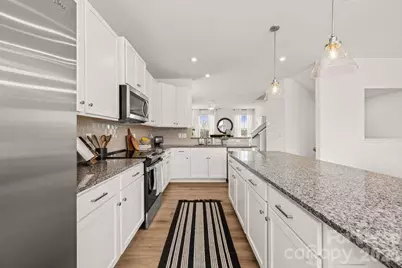 1018 Fairway Green Lane #Landon, Charlotte, NC 28216 - Photo 4