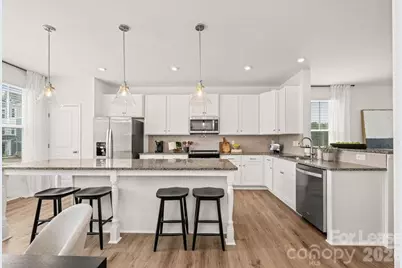 1018 Fairway Green Lane #Landon, Charlotte, NC 28216 - Photo 8