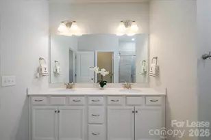 8156 Merryvale Ln, Charlotte, NC 28214 - Photo 18