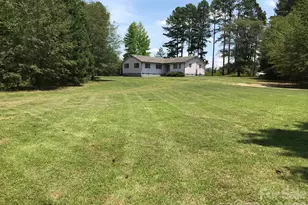 1097 Stadium Rd, Pageland, SC 29728 - Photo 1