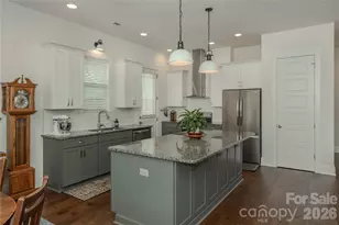 112 E Jordan St, Brevard, NC 28712 - Photo 8