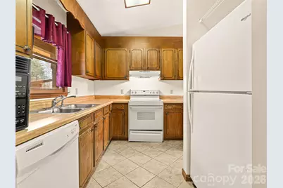 86 View De Lake Drive, Etowah, NC 28729 - Photo 14