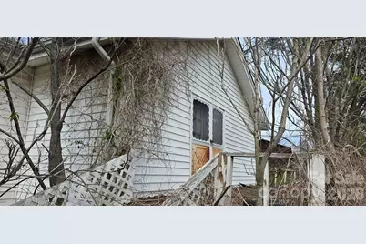 1114 Regal Place NW, Lenoir, NC 28645 - Photo 8