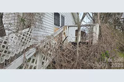 1114 Regal Place NW, Lenoir, NC 28645 - Photo 10