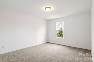 9104 Maidenhair Ct, Charlotte, NC 28215 - Photo 28