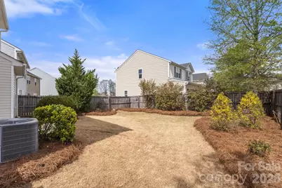 9104 Maidenhair Court, Charlotte, NC 28215 - Photo 46