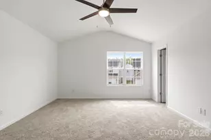 9104 Maidenhair Ct, Charlotte, NC 28215 - Photo 32