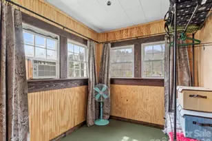 138 Robert Phillips Rd, Bakersville, NC 28705 - Photo 18