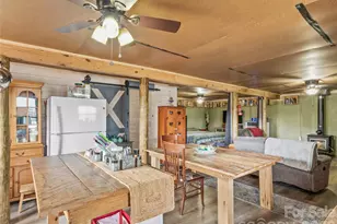 138 Robert Phillips Rd, Bakersville, NC 28705 - Photo 24