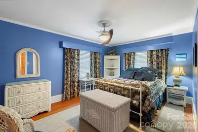 2108 S Cannon Boulevard, Kannapolis, NC 28083 - Photo 16