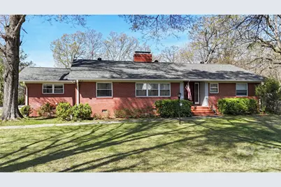 2108 S Cannon Boulevard, Kannapolis, NC 28083 - Photo 2