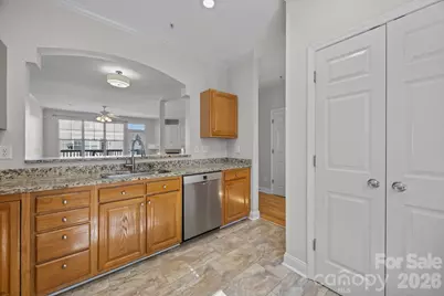 212 S Cedar Street, Charlotte, NC 28202 - Photo 6