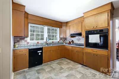 300 Carlisle Avenue, Winnsboro, SC 29180 - Photo 14