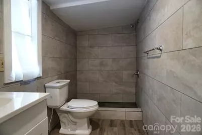 415 E Georgia Avenue, Bessemer City, NC 28016 - Photo 14