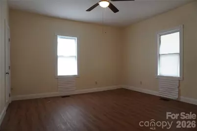 415 E Georgia Avenue, Bessemer City, NC 28016 - Photo 16