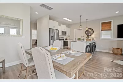 2636 2nd Street NE, Hickory, NC 28601 - Photo 16