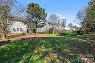 7202 Kinley Commons Ln, Charlotte, NC 28278 - Photo 34