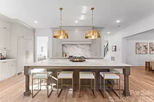 154 N Canterbury Rd, Charlotte, NC 28211 - Photo 22