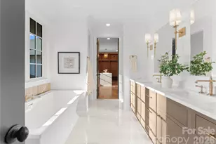 154 N Canterbury Rd, Charlotte, NC 28211 - Photo 30