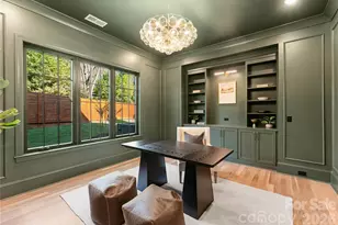 154 N Canterbury Rd, Charlotte, NC 28211 - Photo 18