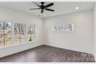 56 Haywood Park Drive, Hendersonville, NC 28791 - Photo 20