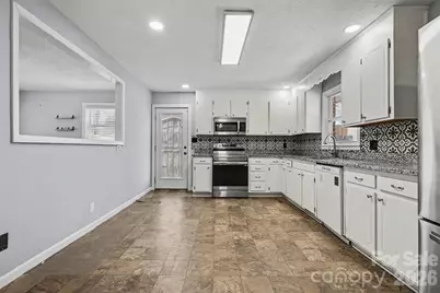 2230 Kenwood Drive, Kannapolis, NC 28081 - Photo 10