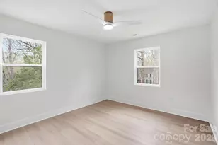 2011 E Barden Rd, Charlotte, NC 28226 - Photo 38