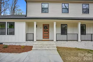 2011 E Barden Rd, Charlotte, NC 28226 - Photo 2