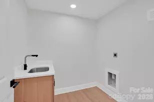 2011 E Barden Rd, Charlotte, NC 28226 - Photo 30