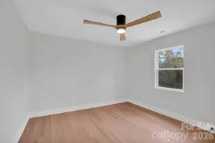 2011 E Barden Rd, Charlotte, NC 28226 - Photo 36