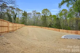 2011 E Barden Rd, Charlotte, NC 28226 - Photo 42