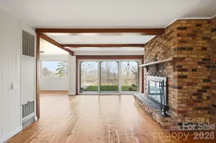 1032 Brightwater Dr, Hendersonville, NC 28739 - Photo 12