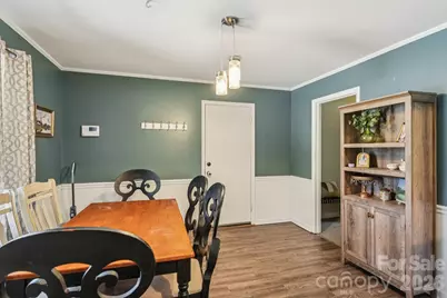 660 S Peace Haven Road, Winston Salem, NC 27103 - Photo 10