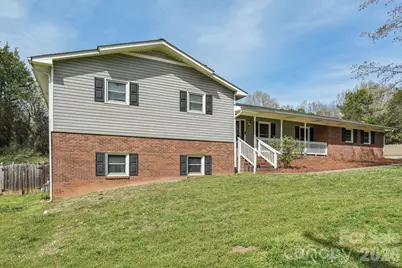 660 S Peace Haven Road, Winston Salem, NC 27103 - Photo 2